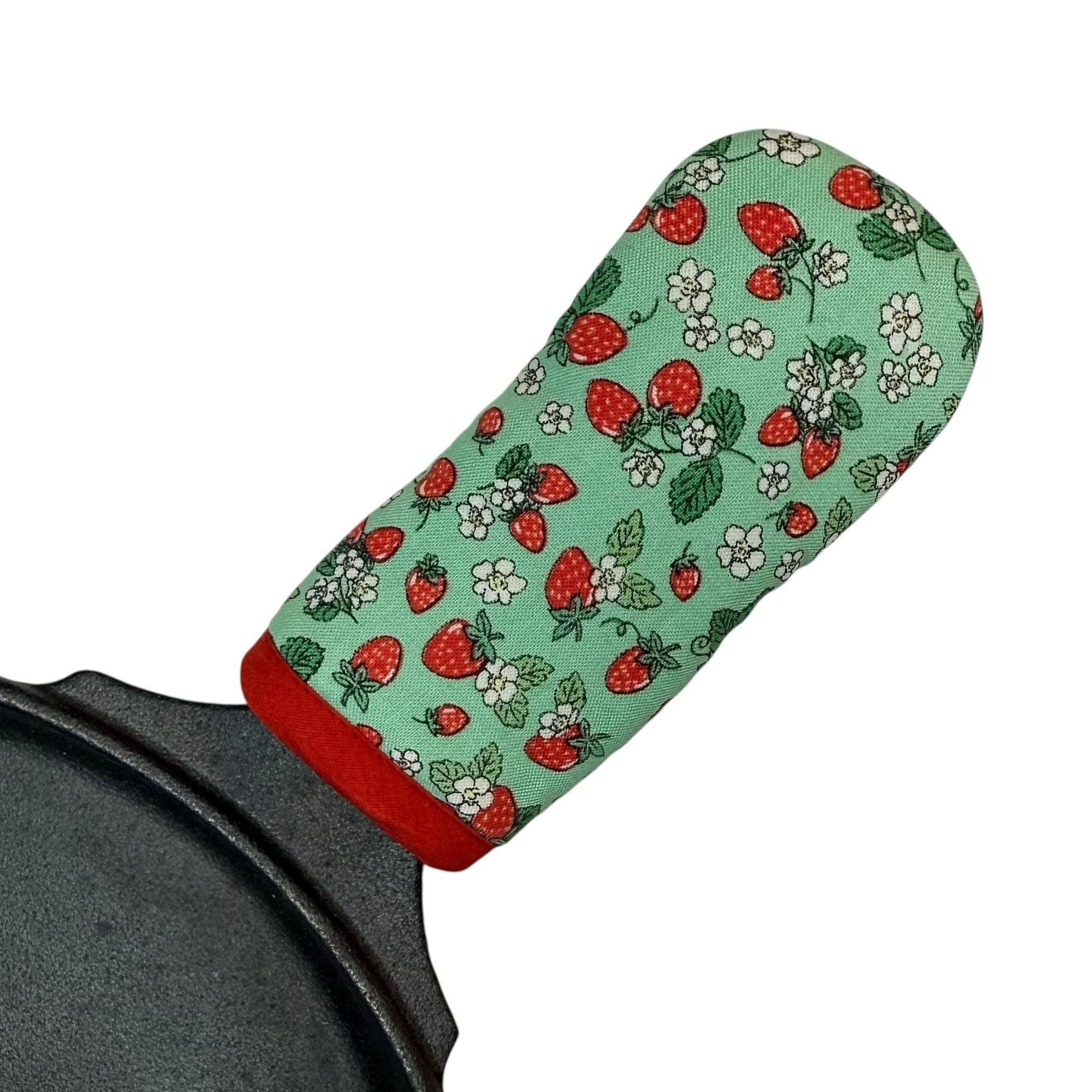 Skillet Mitt | Strawberry Patch