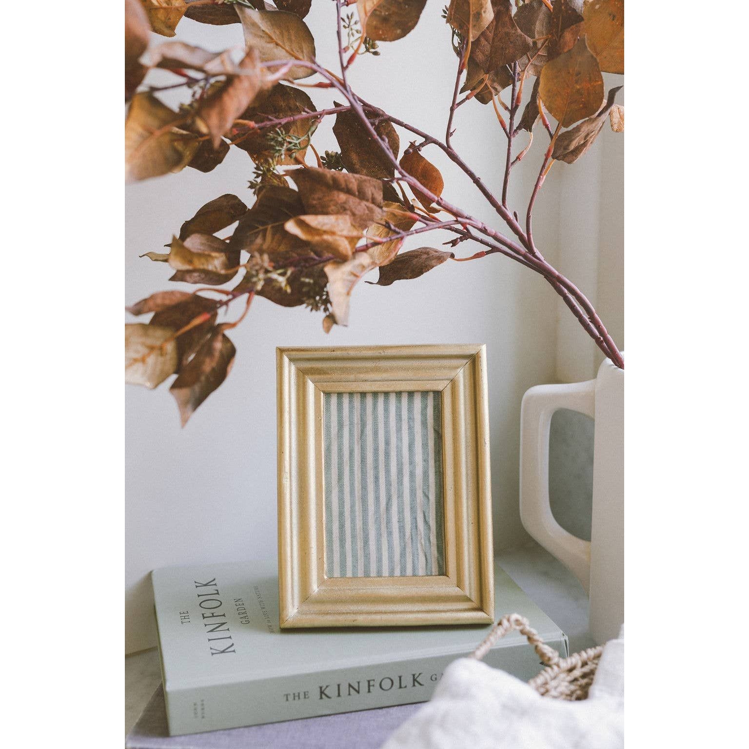 Double Ridge Photo Frame
