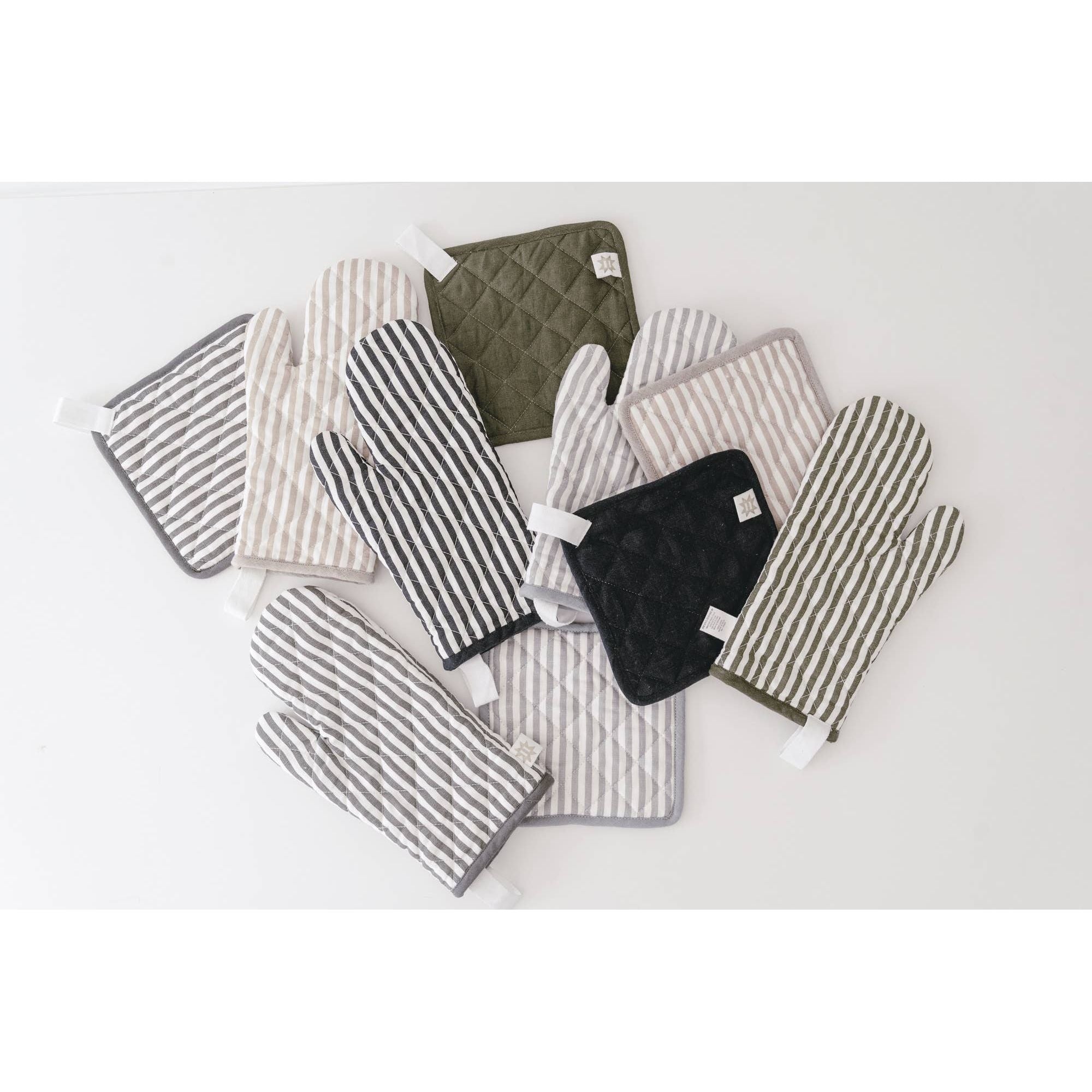 Keepsake Quilted Linen Oven Mitt + Potholder Set Olive