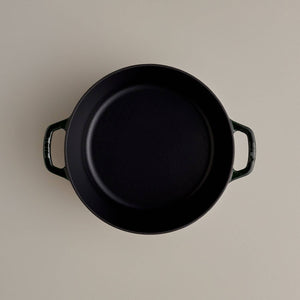 Kana - Milo 5.5 Qts | Classic Dutch Oven: Black Gloss