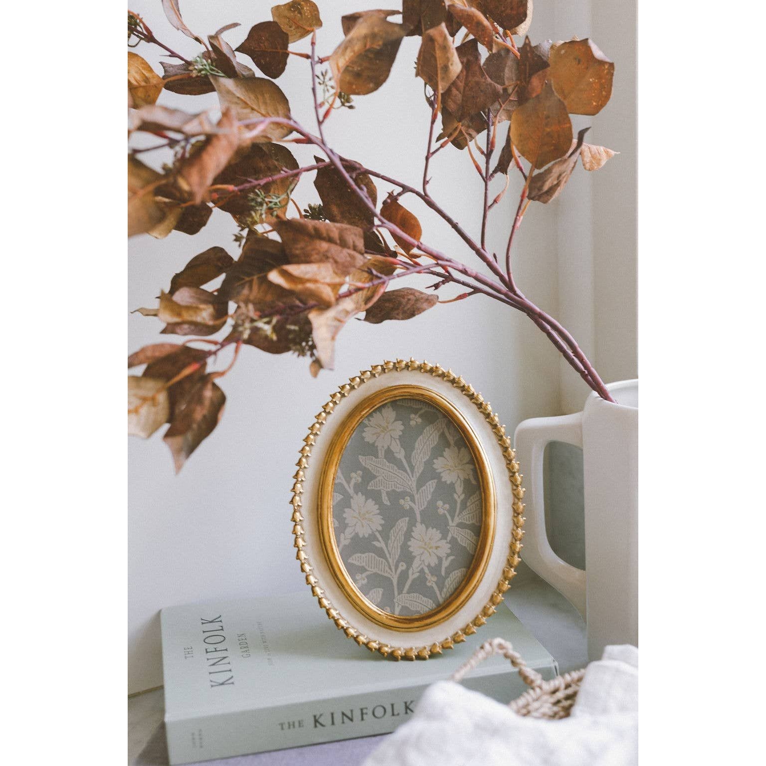 Cream and Gold Oval Photo Frame