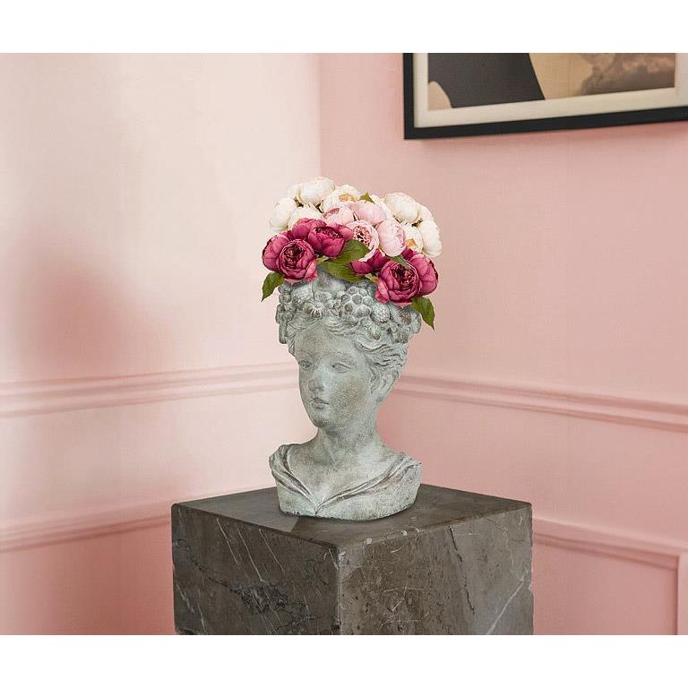 Carmen Planter