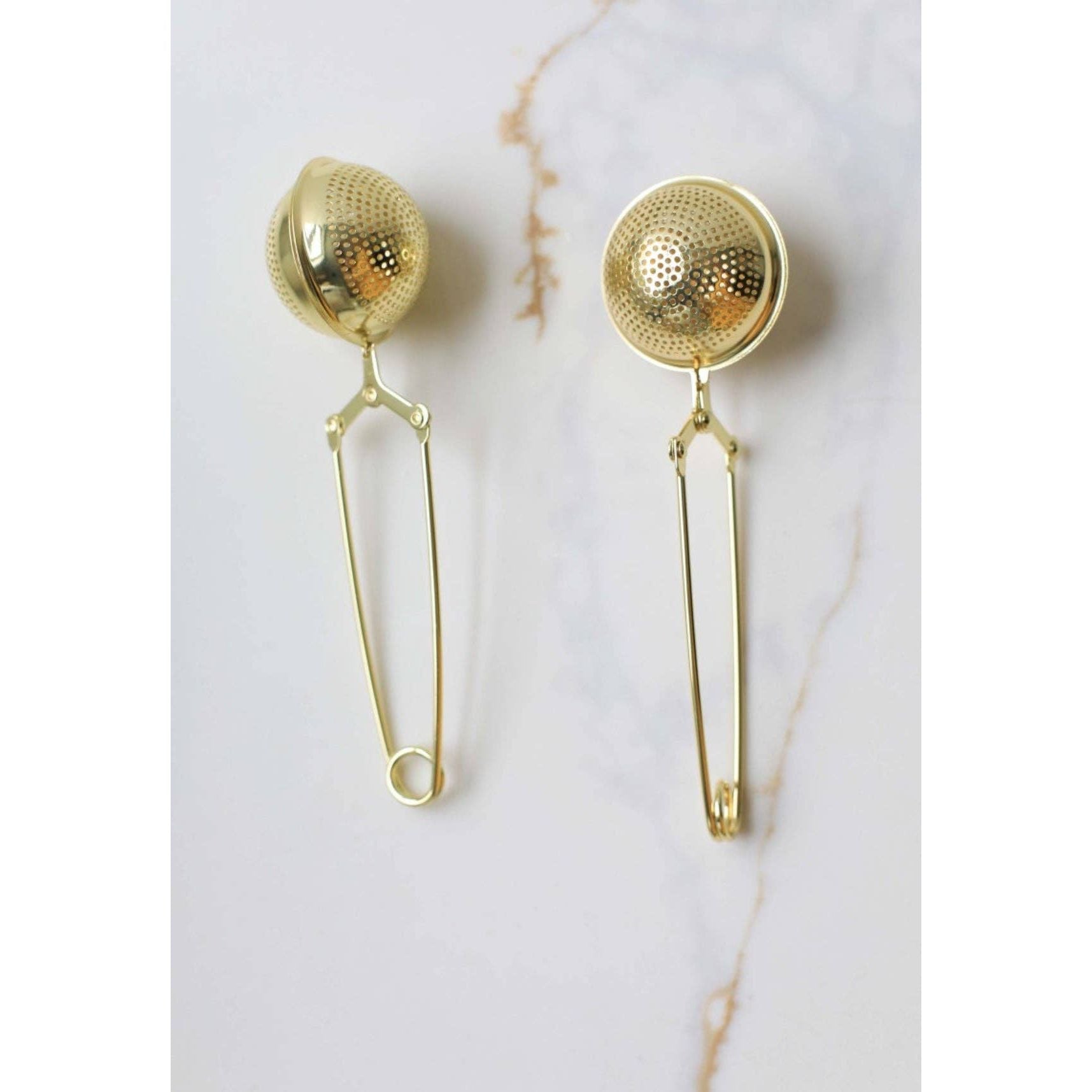 Sugar Sifter/Dusting Wand: Gold A
