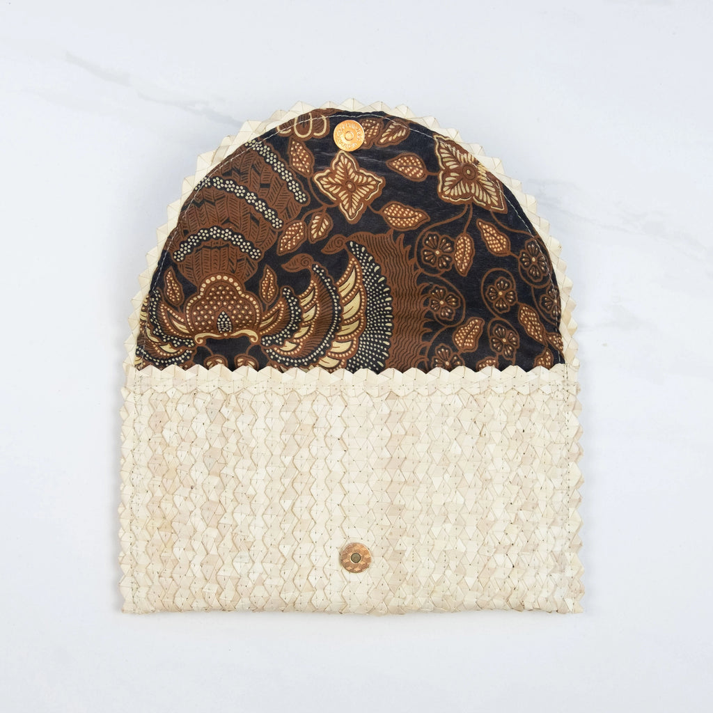Straw Clutch