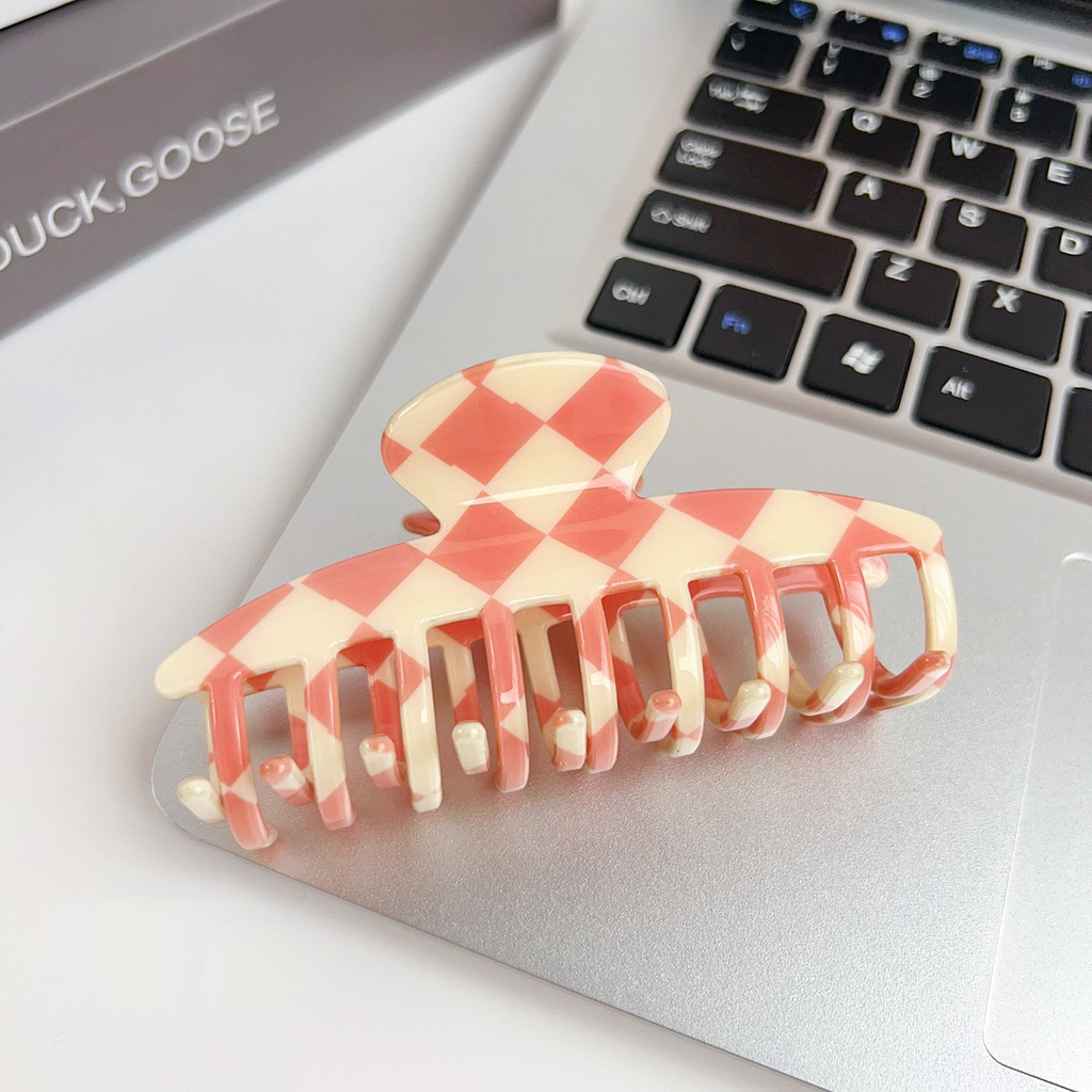 ACCITY - Checkerboard Hair Claw – Candy Color Acetate Look_CWMM10084: BLACK1 / (OS) 1