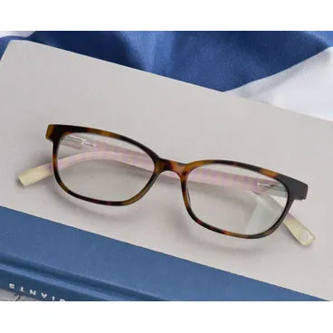Peepers Eyewear | Beach Read