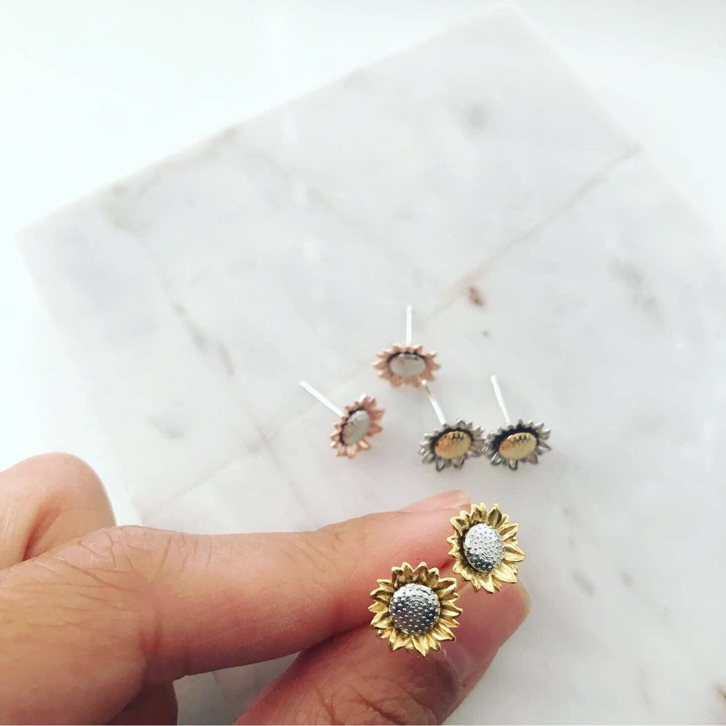Sunflower Earrings | Gold