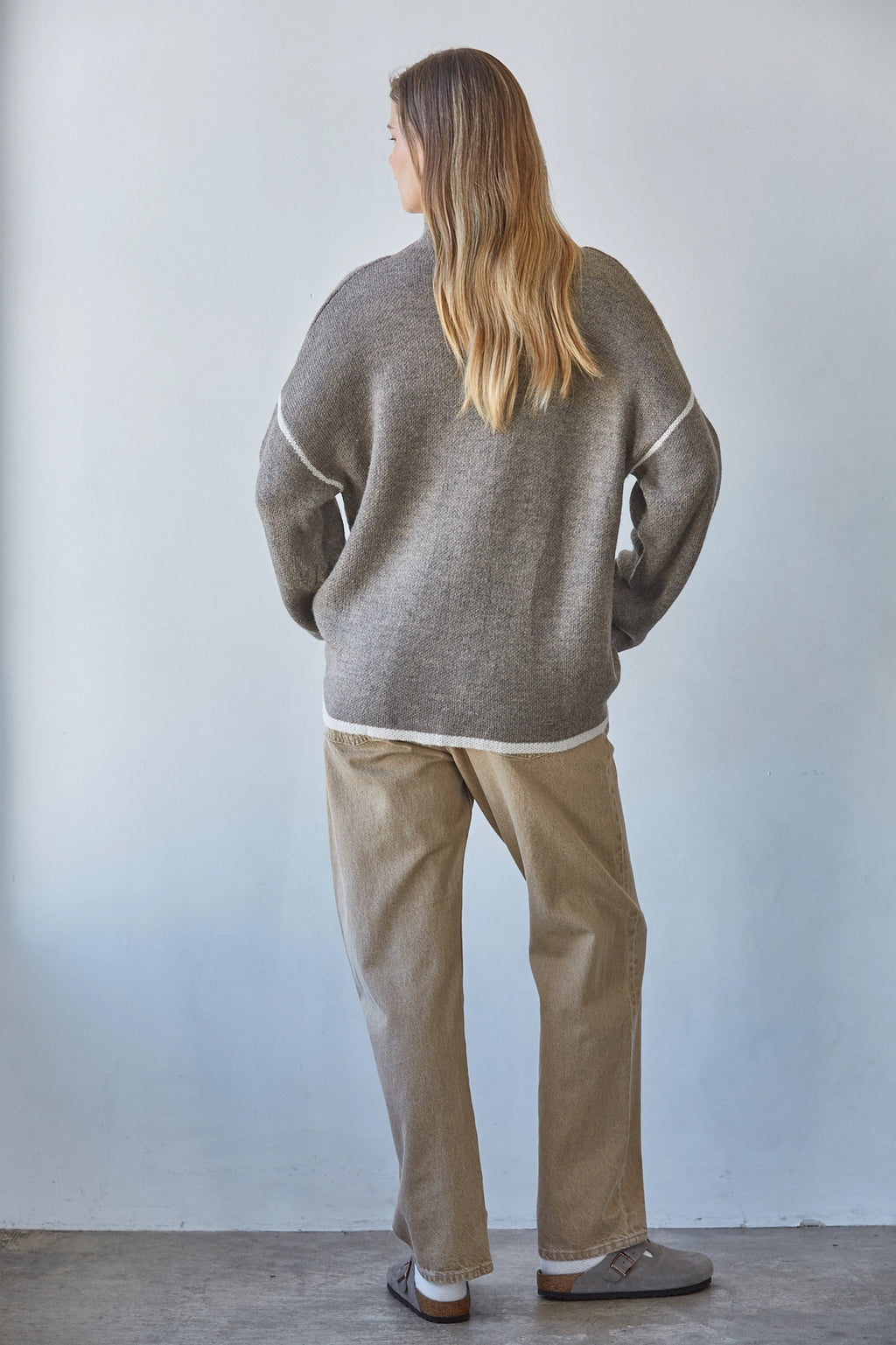 Knit Sweater Acrylic Wool Nylon Contrast Turtleneck