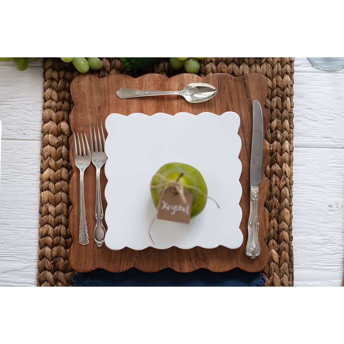 Scalloped Square Cutting Board | Medium