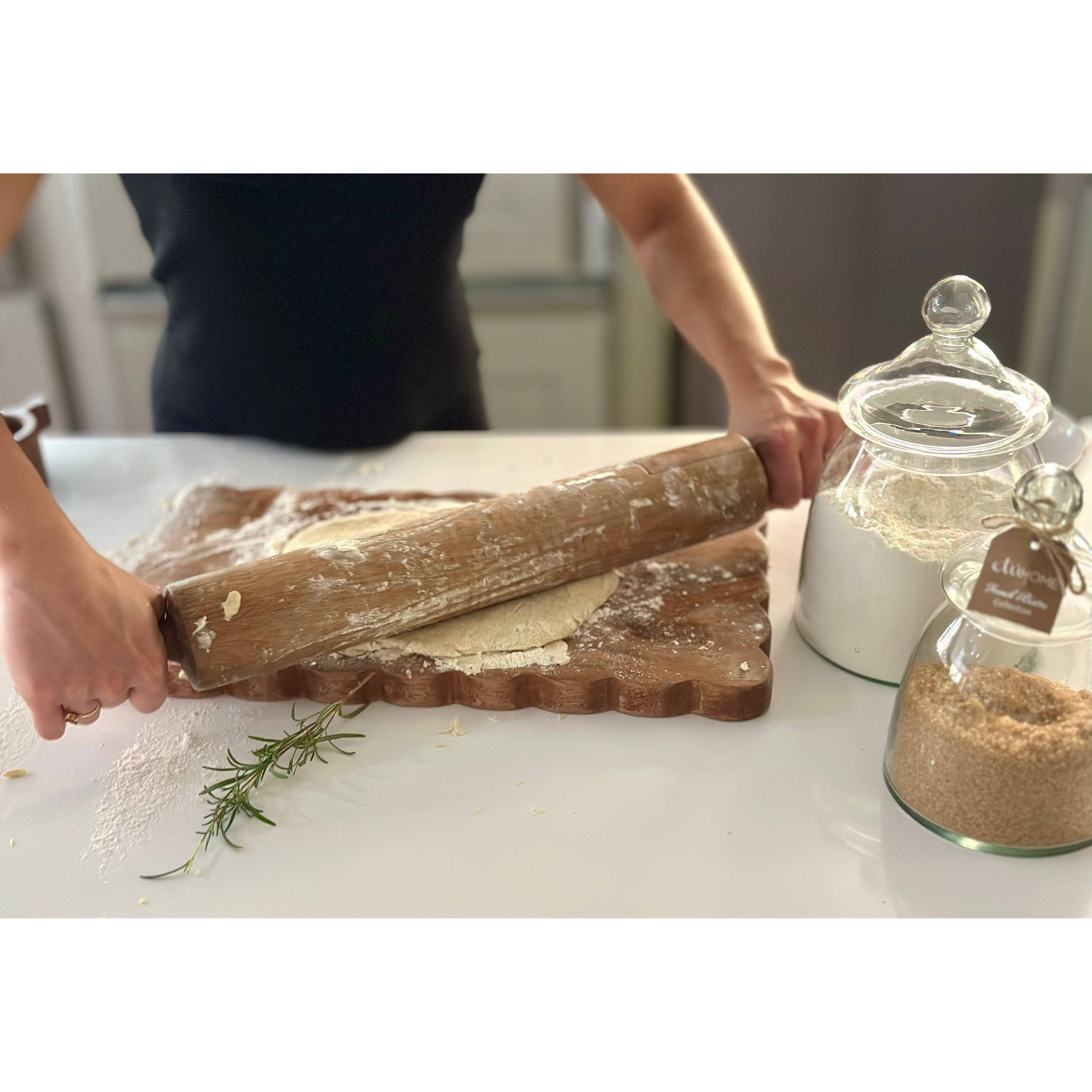 Scalloped Rectangle Cutting Board| Medium
