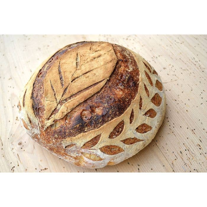 HIC - Harold Import Co. - Artisan Bread Lame – Beechwood Handle with 15 Blades