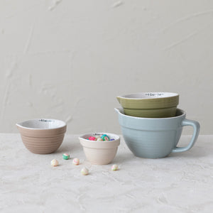 S/4 Stoneware Batter Bowl Measuring Cups