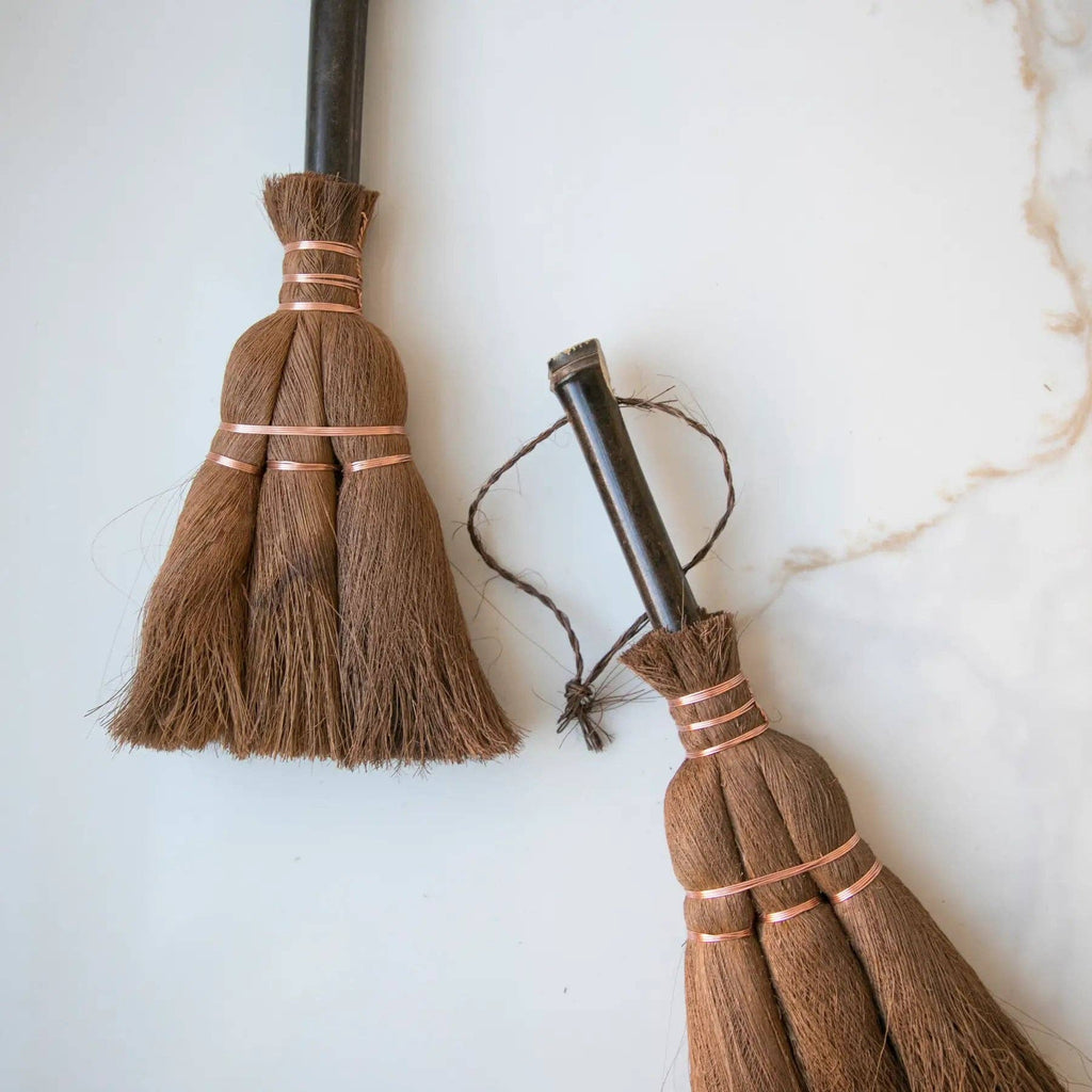 Himore Studio - Table Palm Broom with Handle: Large