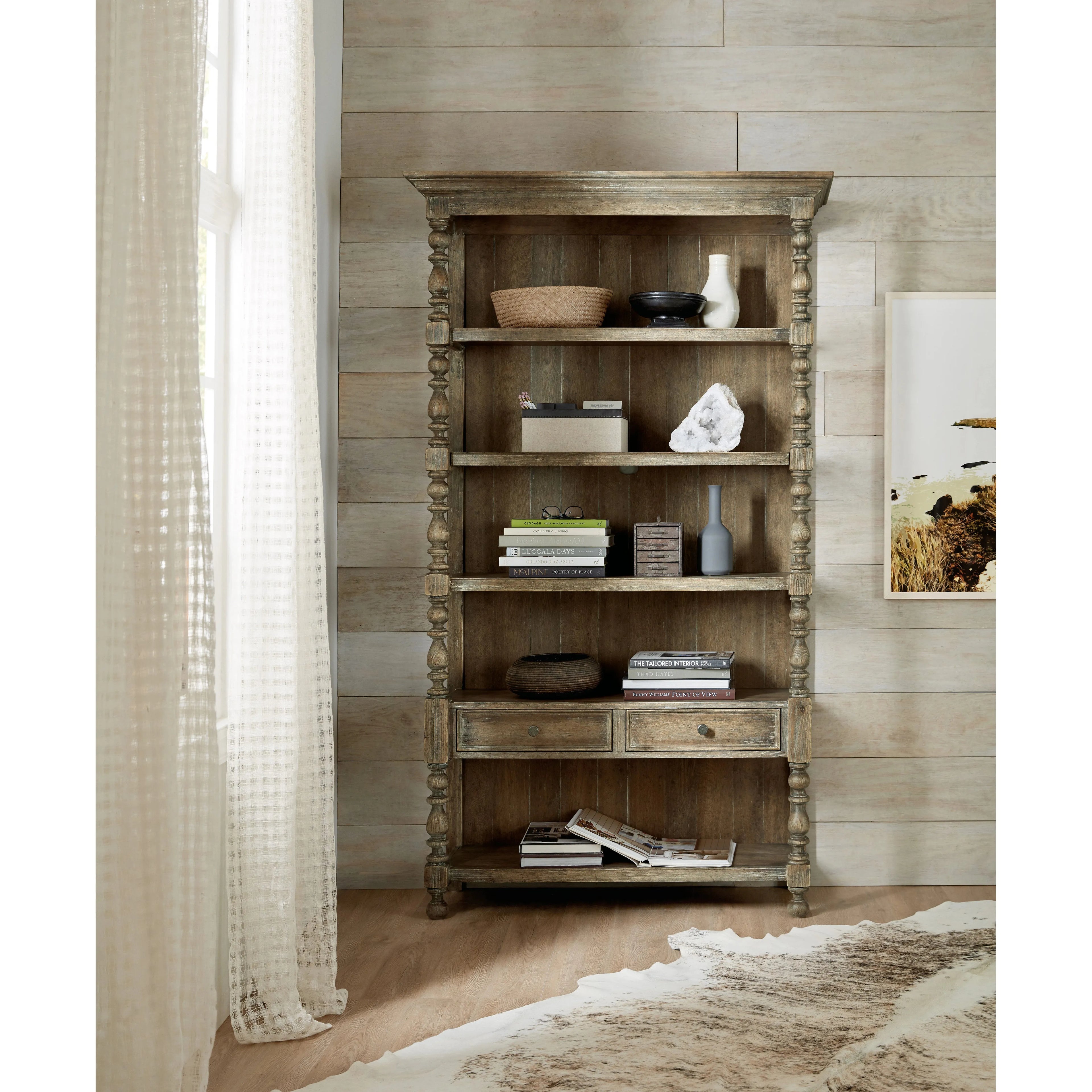 La Grange Lyons Etagere