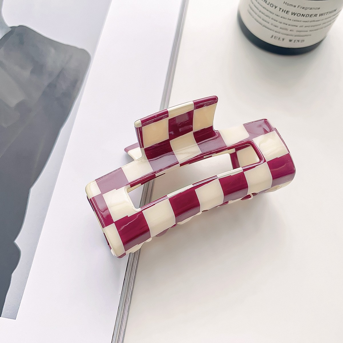 ACCITY - Checkerboard Hair Claw – Candy Color Acetate Look_CWMM10084: BLACK1 / (OS) 1