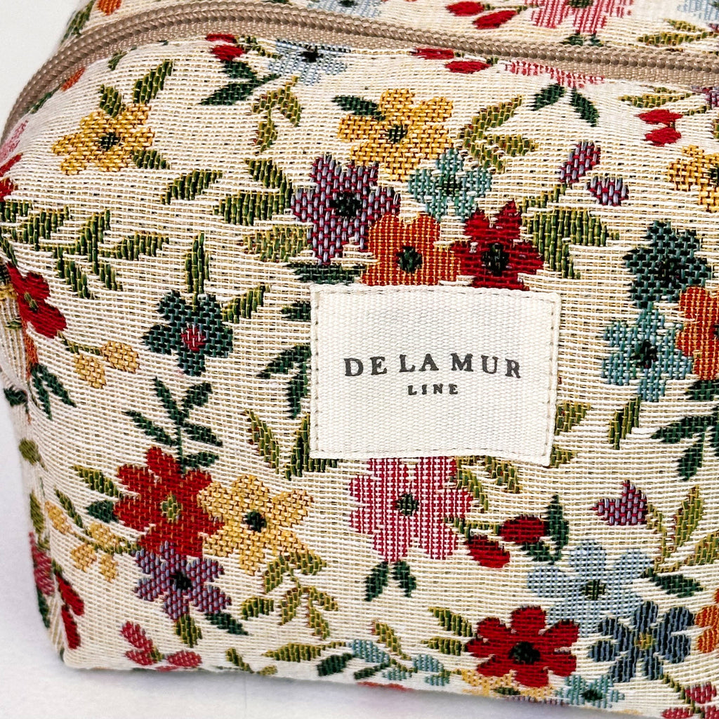 Makeup Bag  | Blum (Squared)