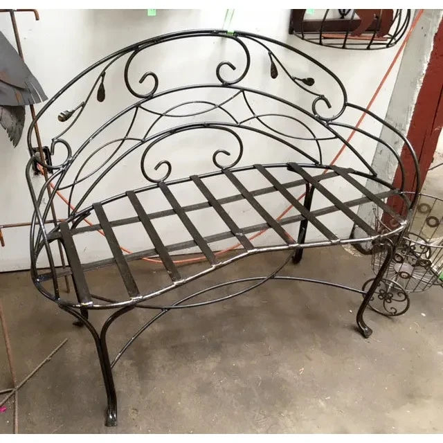 Garden Bench w/Leaves & Scrolls