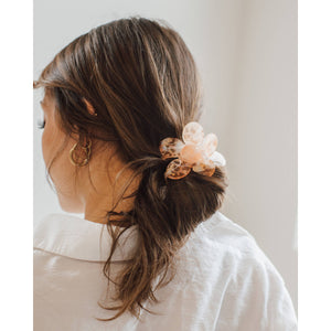 Flower Hair Claw | Cream Checker