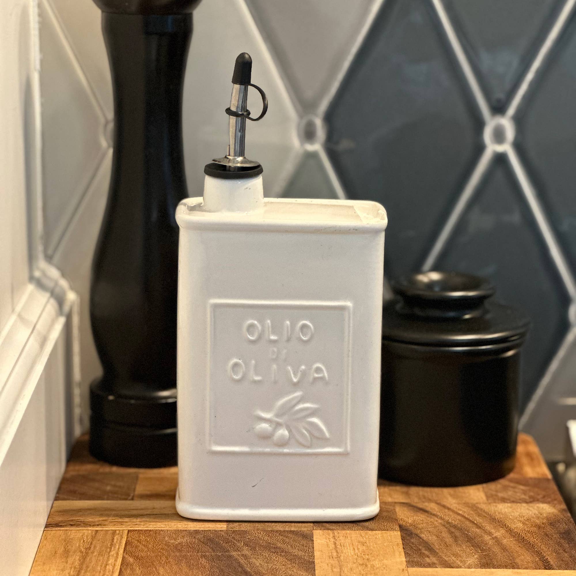 Fox Run Brands - Fox Run White Ceramic Oil Can, 17 oz/500 ML