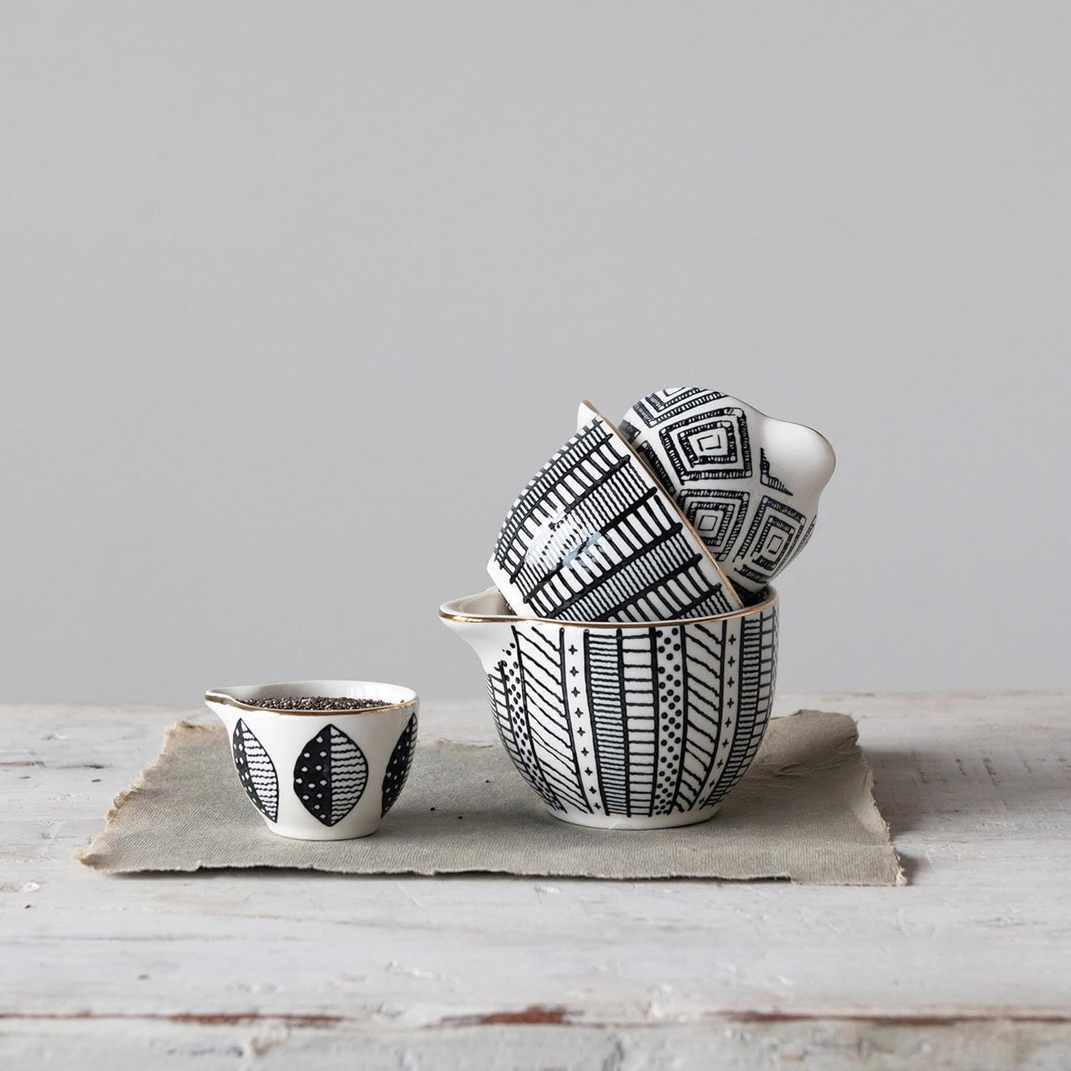 S/4 Stoneware Measuring Cups w/Gold Electroplating