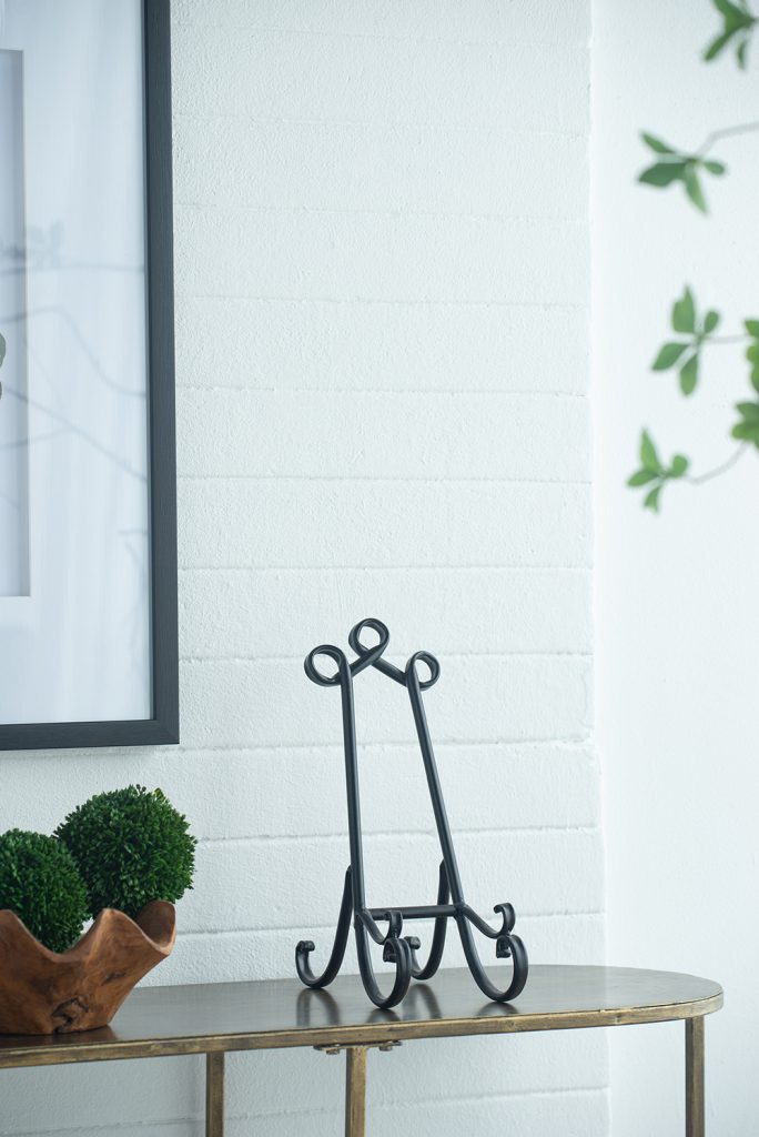 Metal Plate Holder/Easel