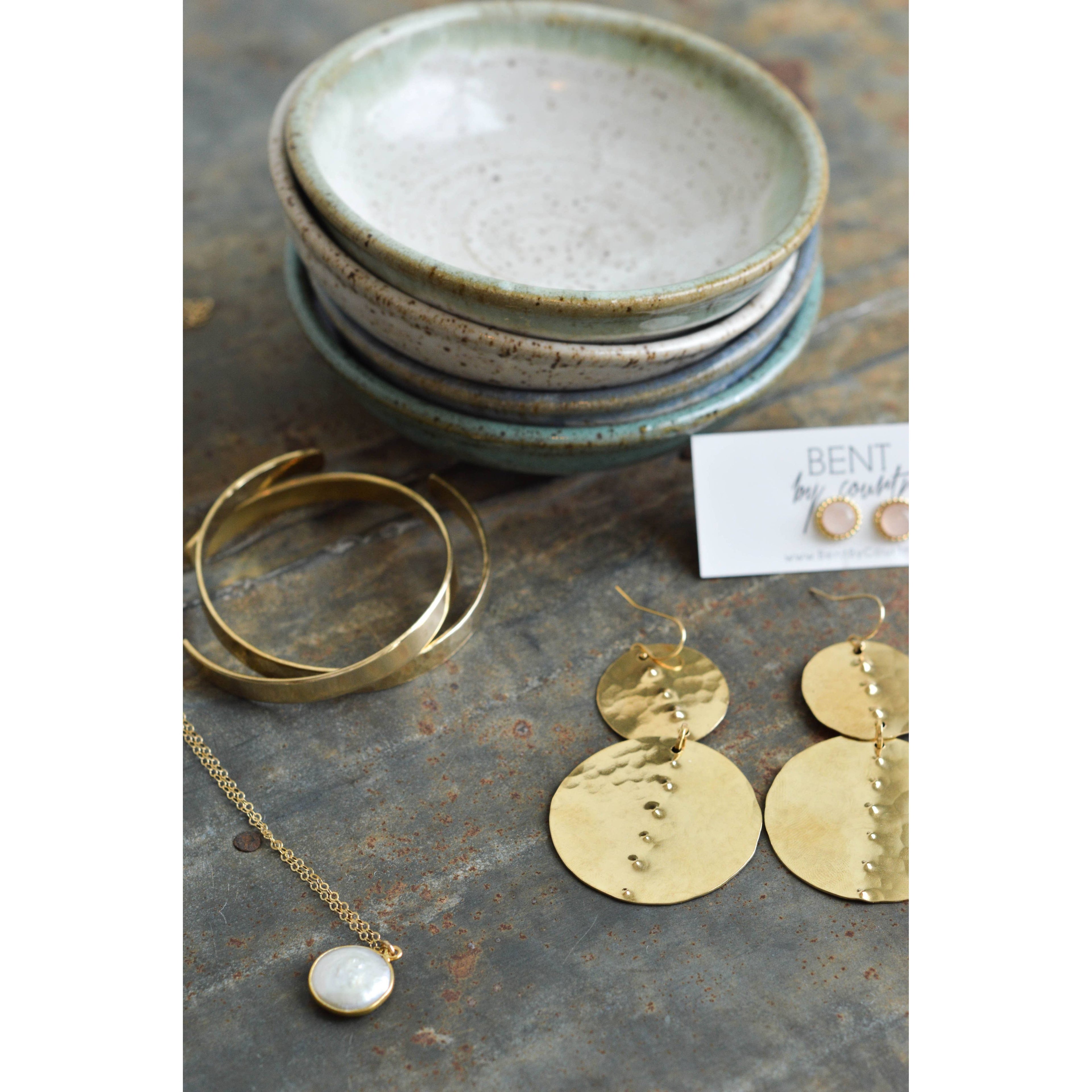 Everything Dish | Antique White + Green Shino