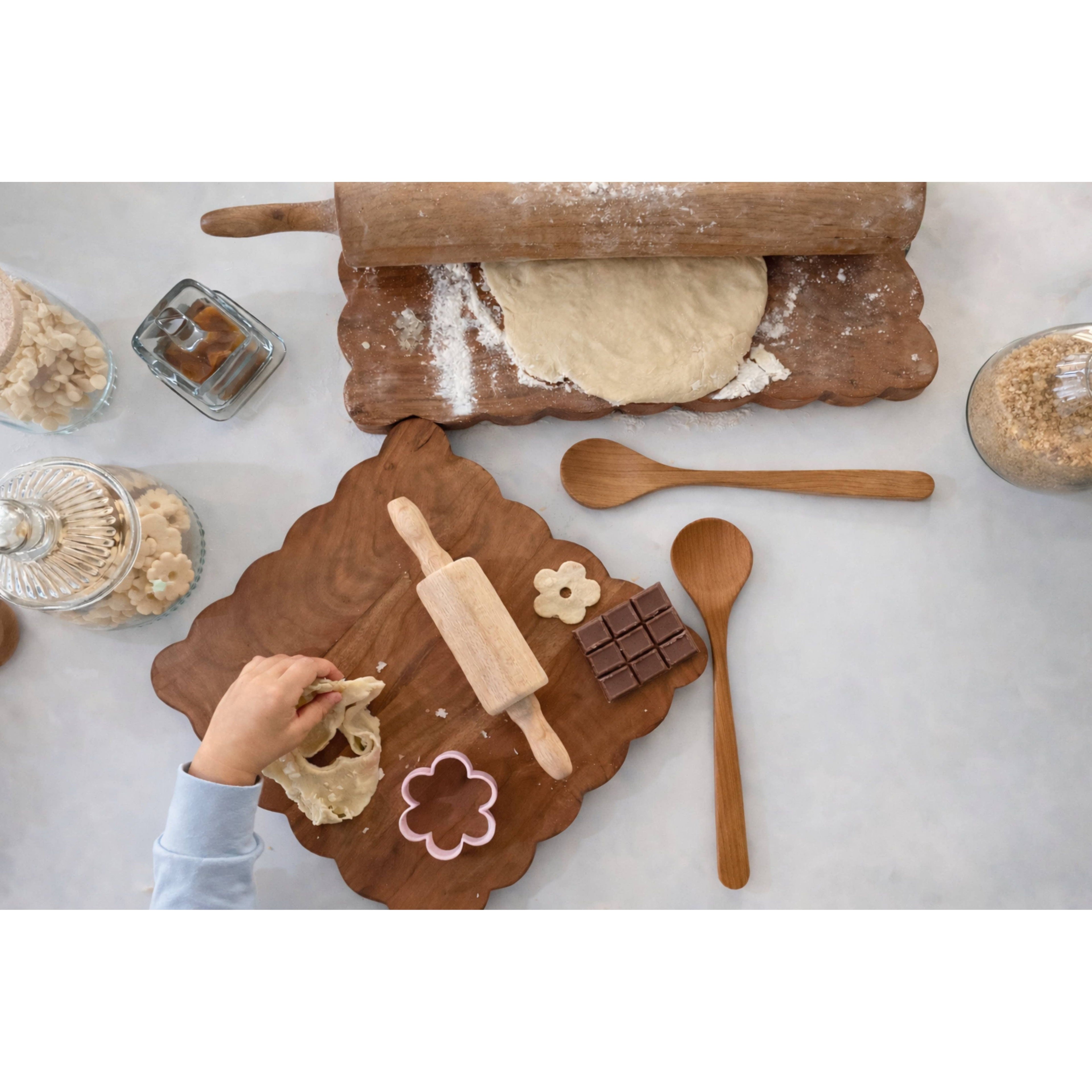 Scalloped Rectangle Cutting Board| Medium