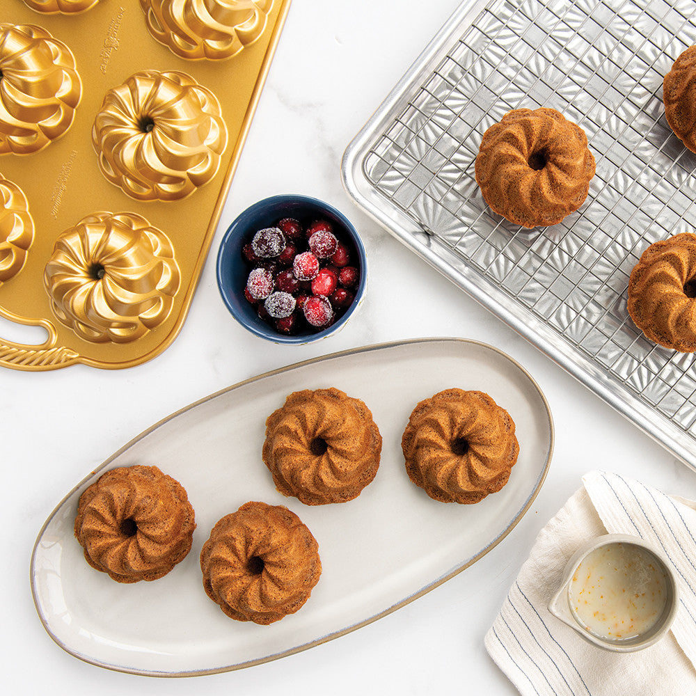 Pirouette Bundtlette® Pan
