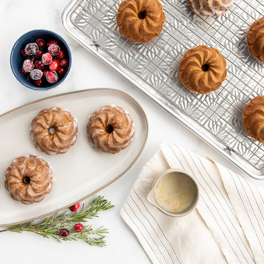 Pirouette Bundtlette® Pan