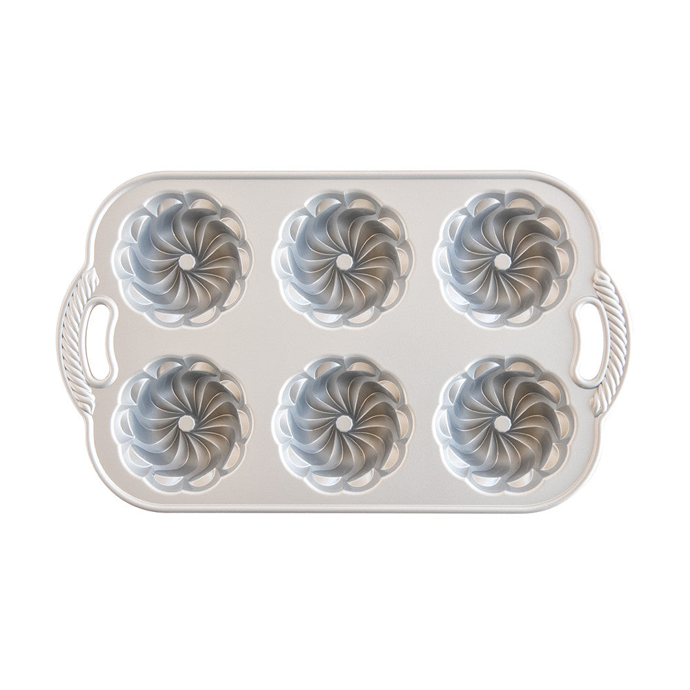 Pirouette Bundtlette® Pan