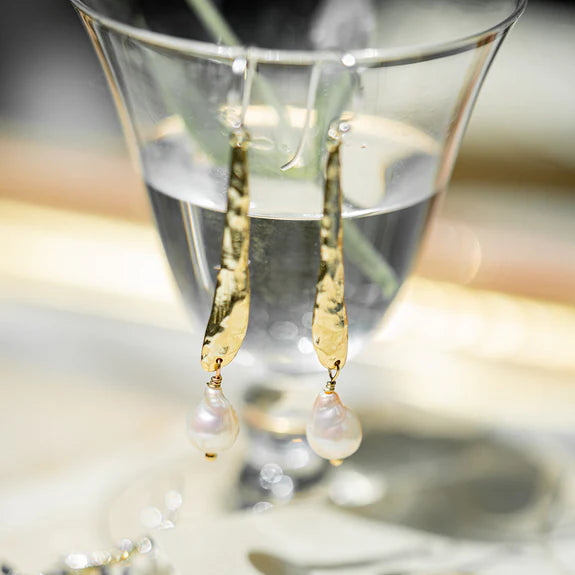 Ode To A Pearl Single Drop Earrings