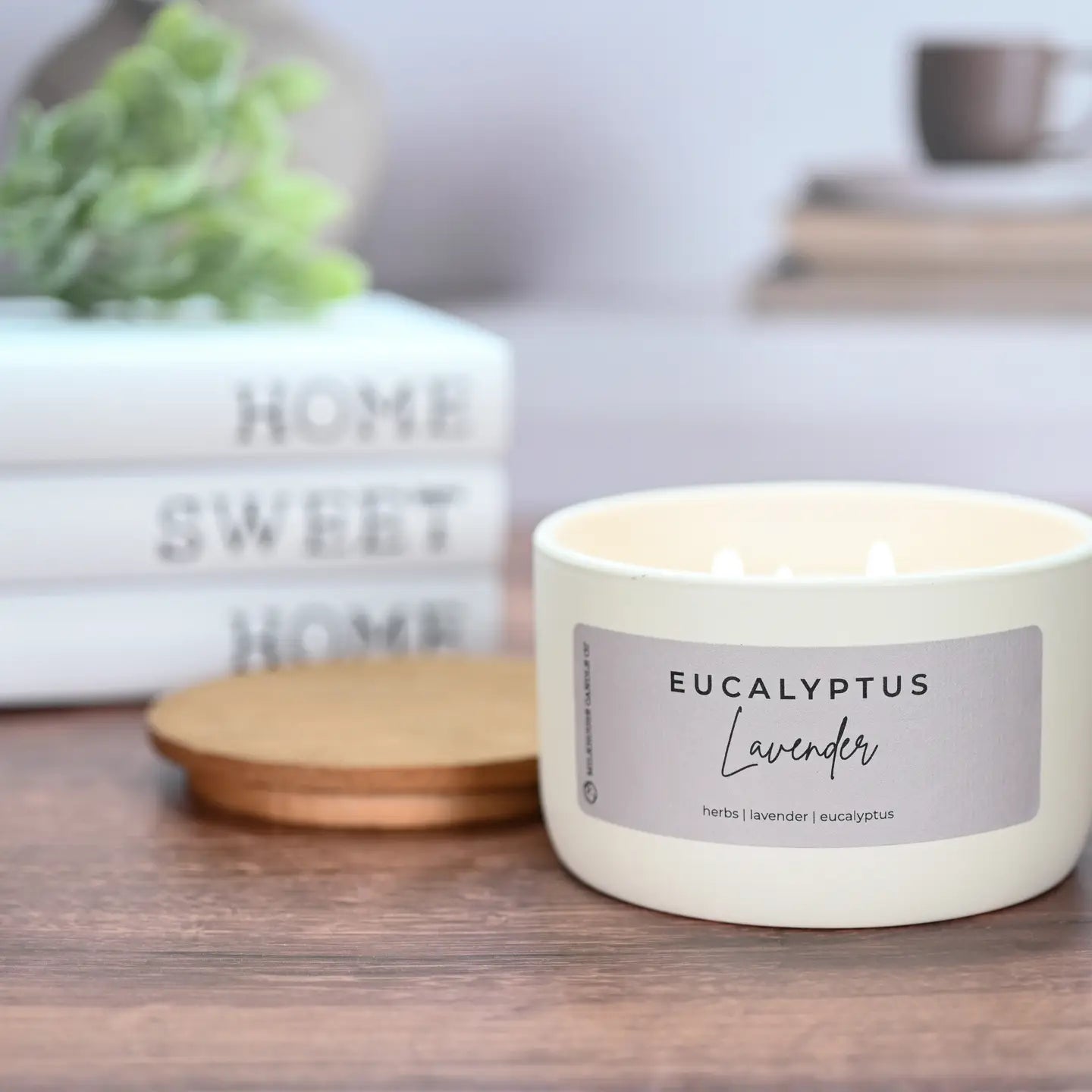 Signature Statement Candle | 10 oz