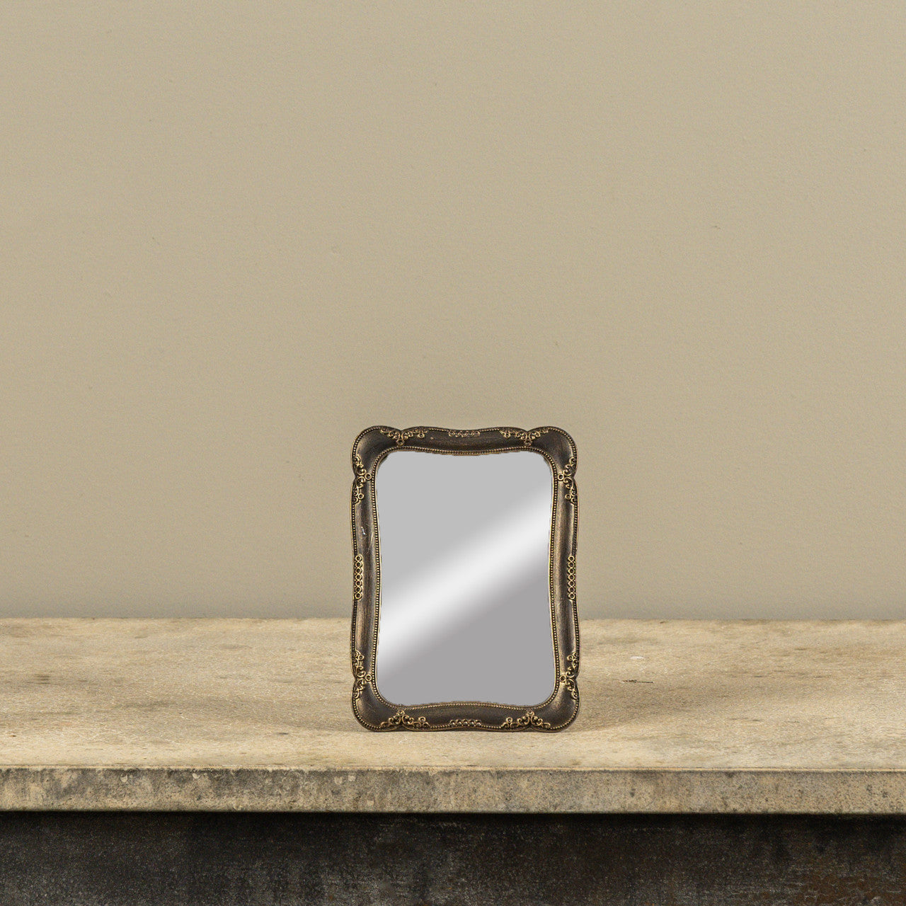 Tabletop Mirror