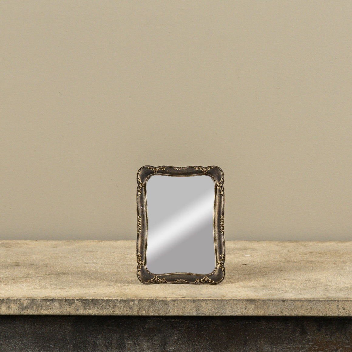Tabletop Mirror