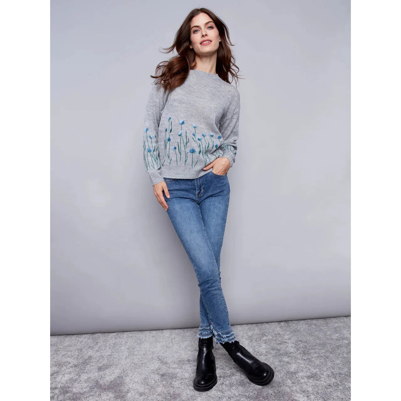 Sweater w/Embroidered Flowers | Grey
