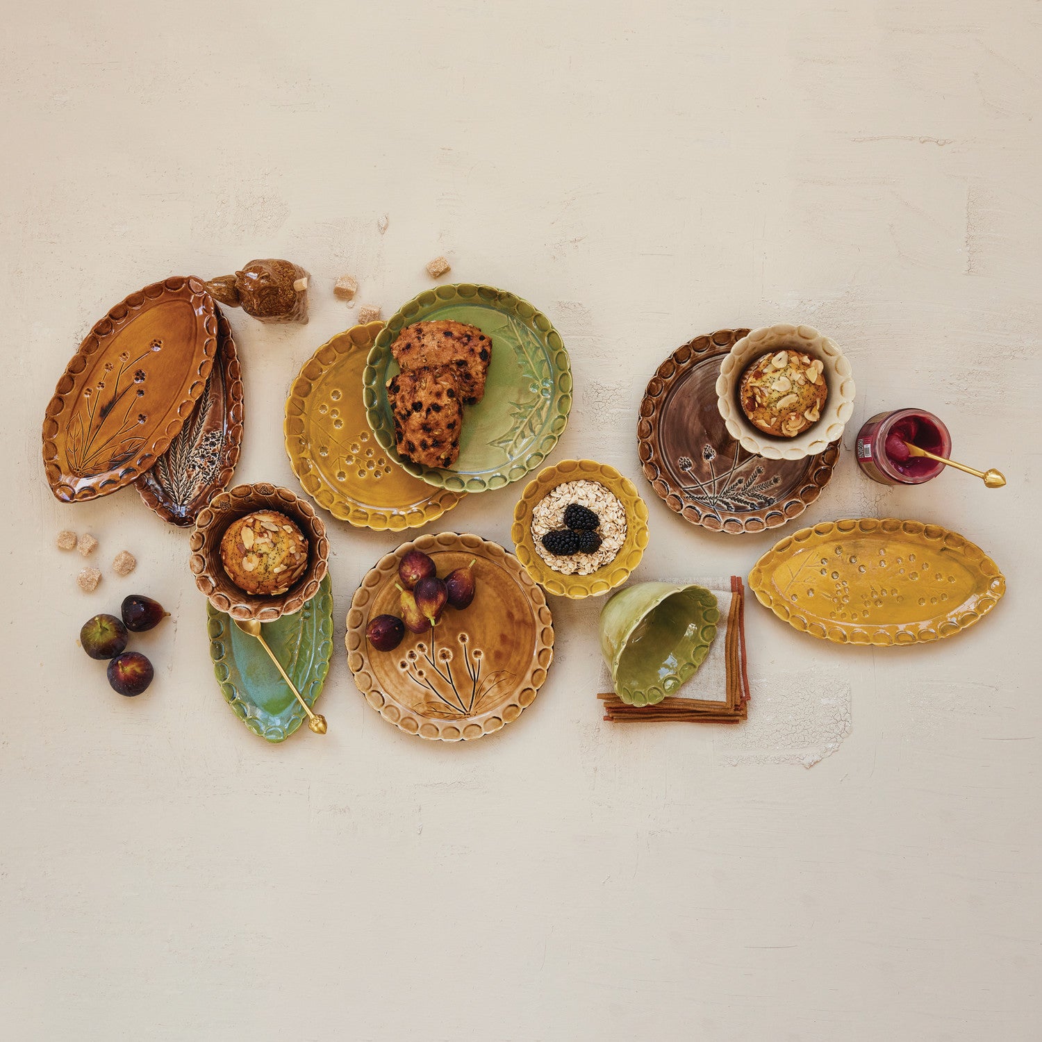 Debossed Botanical Stoneware Bowl