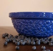 Mason Cash S18 Blueberry Mixing Bowl (2.85 Qt)