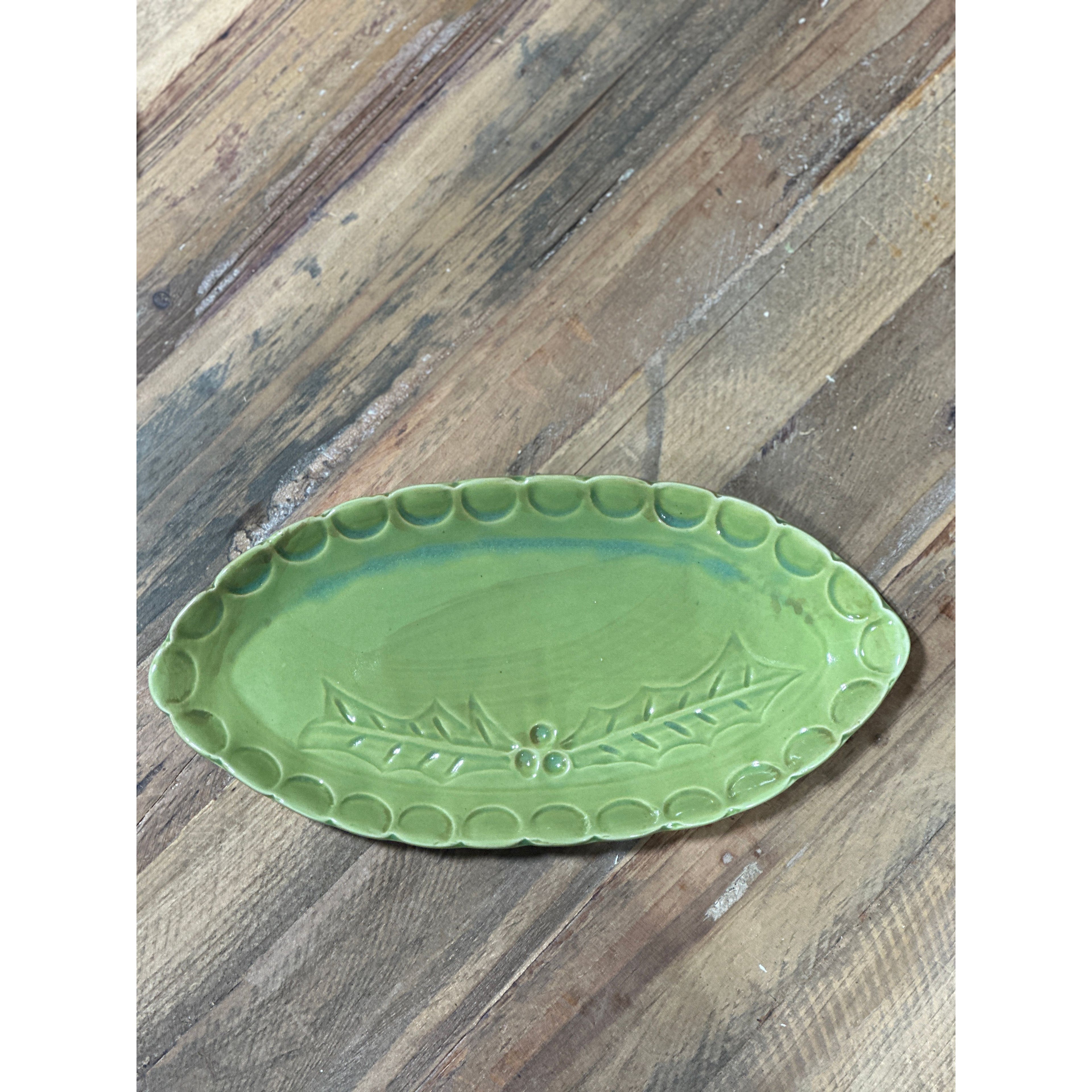 Debossed Oval Stoneware Plate
