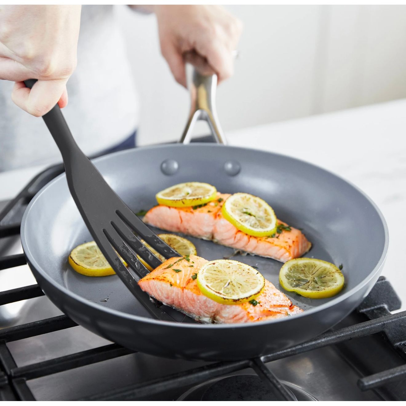 Platinum Silicone 7-PIECE Utensil & Crock Set | Gray