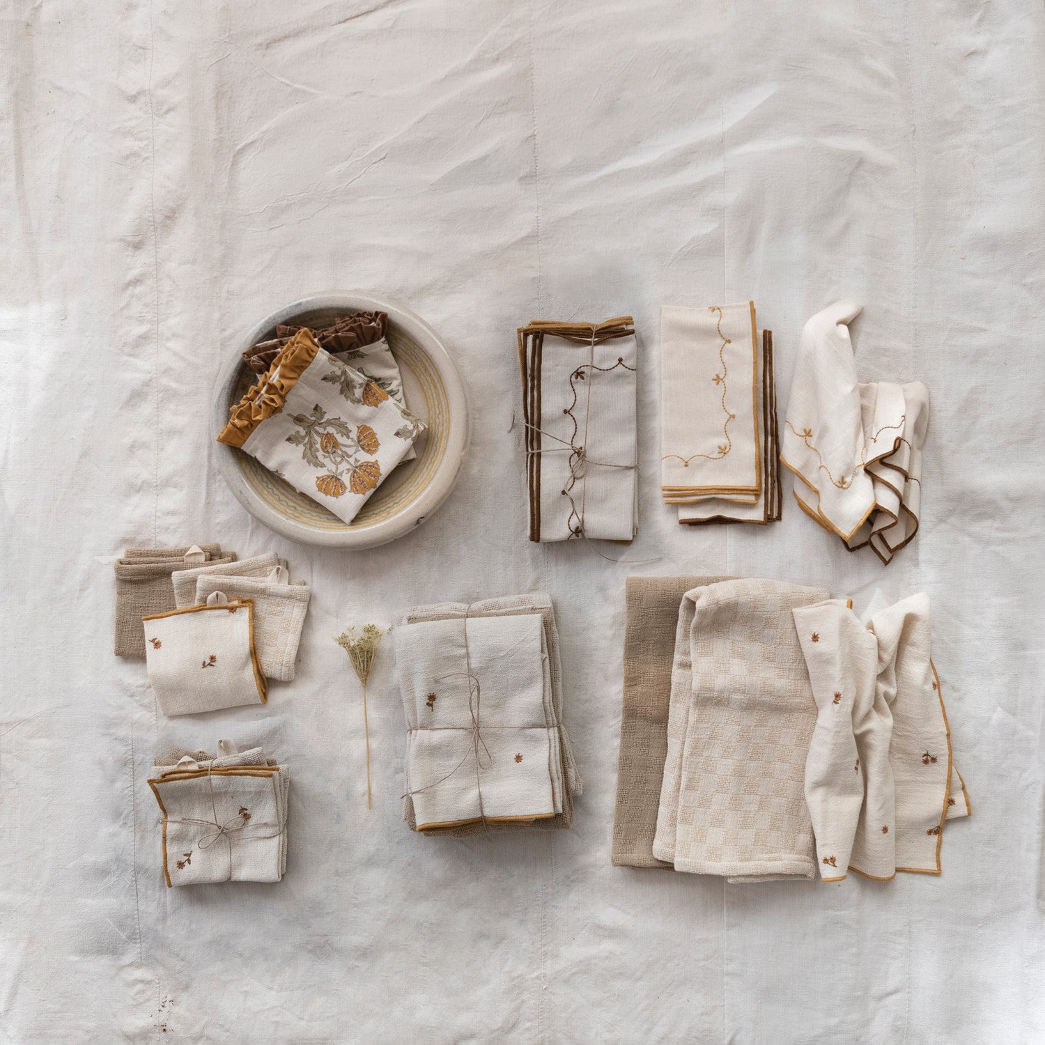S/4 Mustard & Brown Embroidered Vine Cotton Napkins