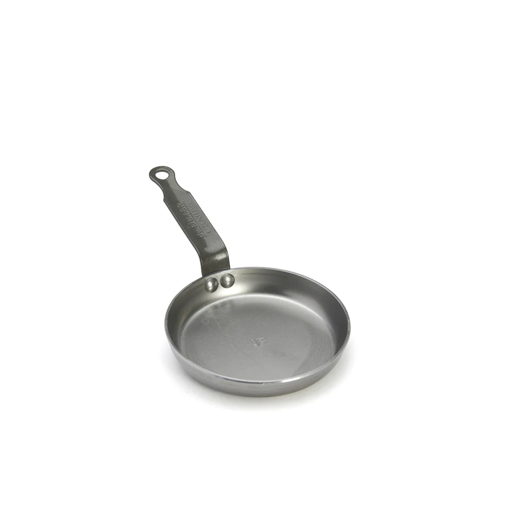 MINERAL B Carbon Steel Egg & Pancake Pan | 5.5”