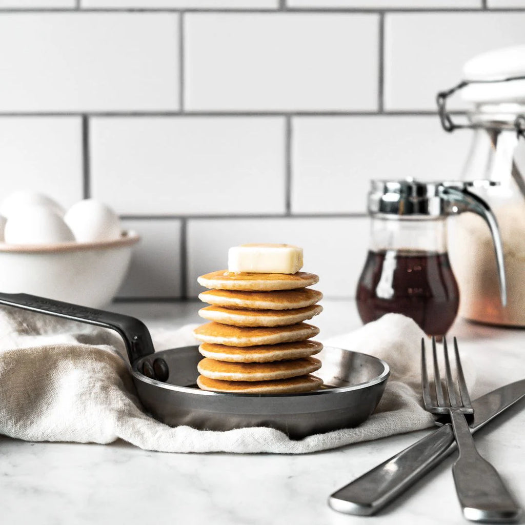 MINERAL B Carbon Steel Egg & Pancake Pan | 5.5”