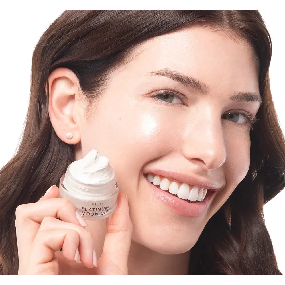 Mini Moon Dip® Iridescent Facial Mousse