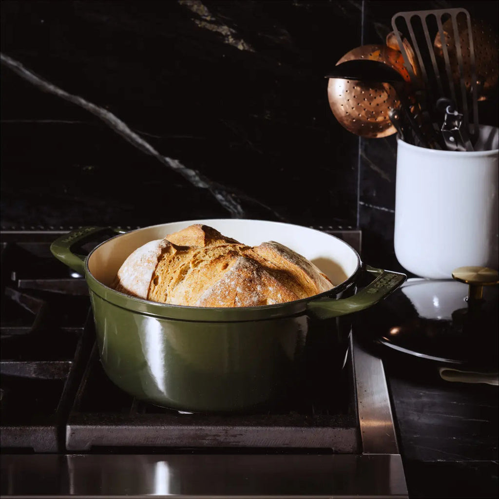 Enameled Cast Iron Dutch Oven | Round  5.5 Qt  - Willow Green