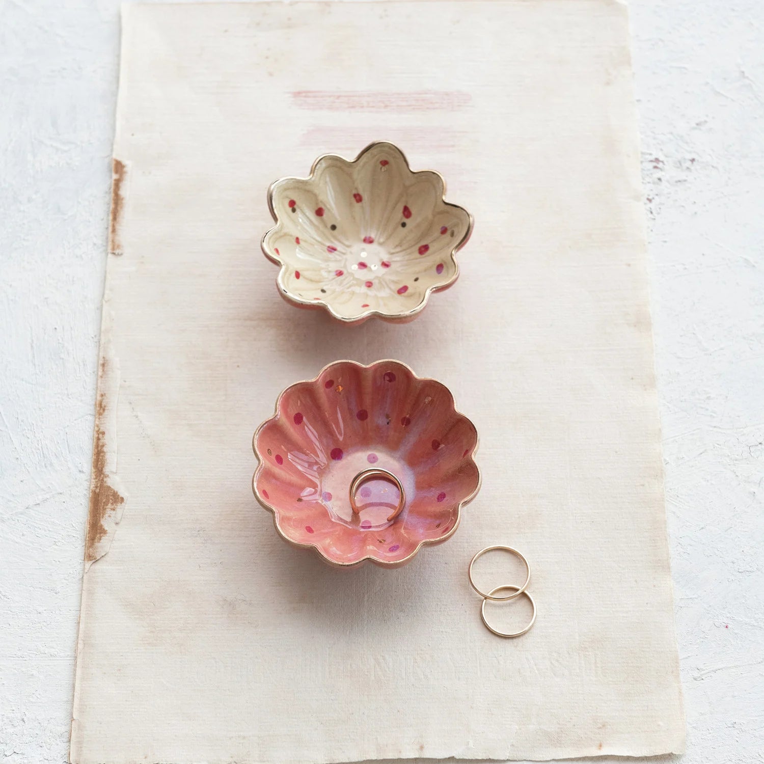 Decorative Stoneware Flower Shaped Dish