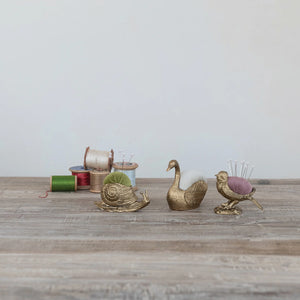 Velvet Pin Cushion w/Pearl Pins