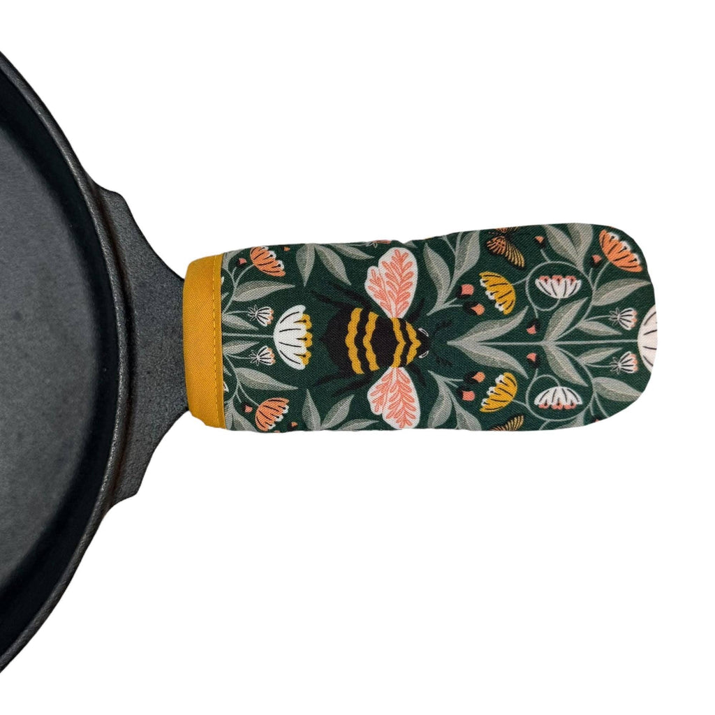 Skillet Mitt | Bumble Bee Garden