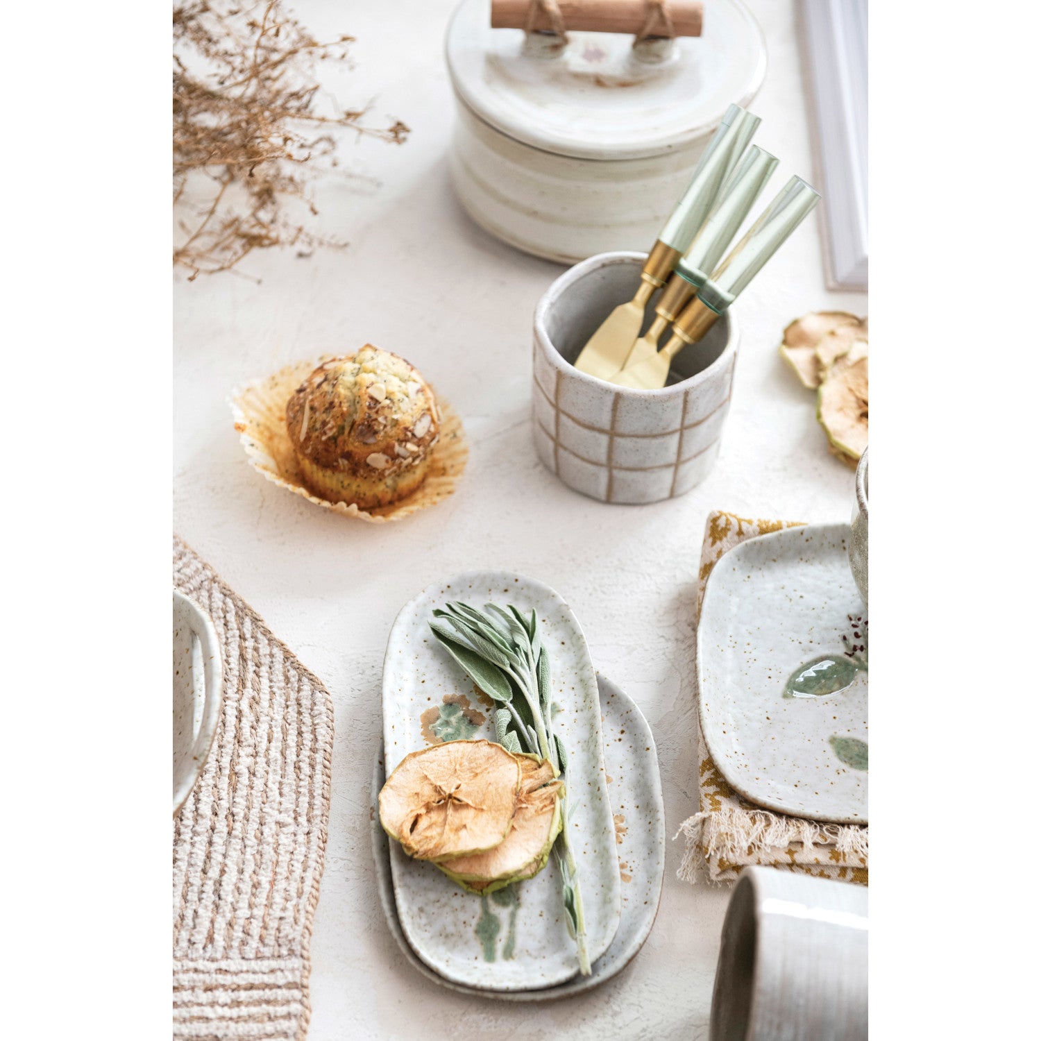 Hand-Painted Stoneware Plate w/Botanicals