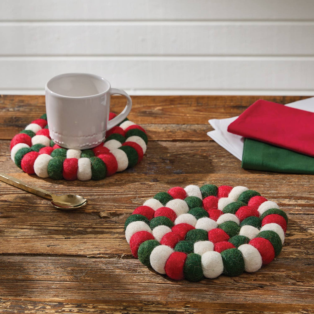 Wool Ball Trivet | Holiday
