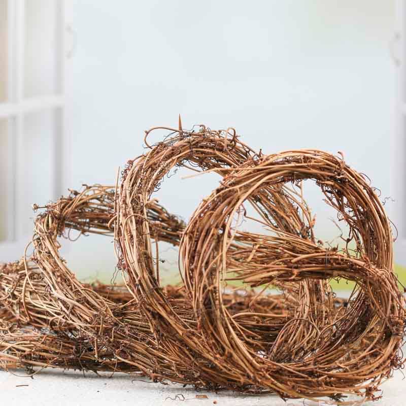 Natural Grapevine Garland